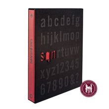 Afbeelding in Gallery-weergave laden, The Art of Sine Qua Non - luxe boek 250 pagina's